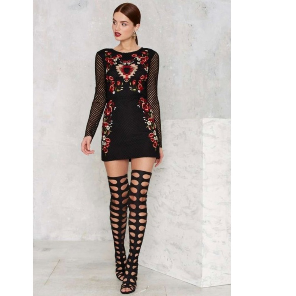 003 Nastygal midnight garden floral dress